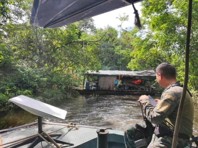 PNP mantiene su labor para erradicar la minería ilegal en Loreto. Foto: Difusión   