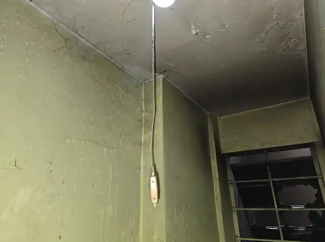 Interior de una de las viviendas afectadas por el siniestro del 30 de octubre. Foto: Melissa Landa   