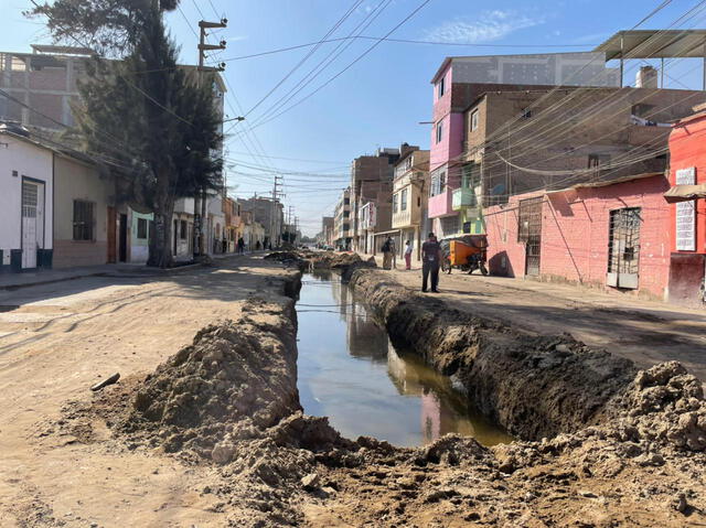 Colapso de desagüe en calle Leoncio Prado, Chiclayo