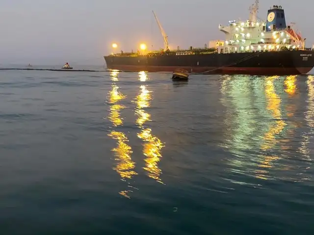 Aún se desconoce la magnitud del derrame de petróleo. Foto: Marina de Guerra