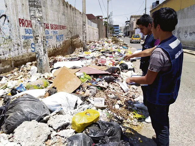Fiscalía inicia investigación a alcalde Elidio Espinoza por basura en calles