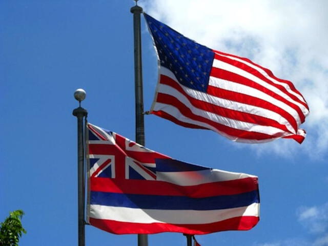  Bandera de EE. UU. y Hawaii. Foto: La Vanguardia<br>    