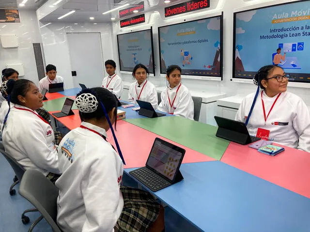 La primera Aula Móvil de Sudamérica beneficiará a aproximadamente 400 estudiantes. Foto: La República-Pamela Arroyo   