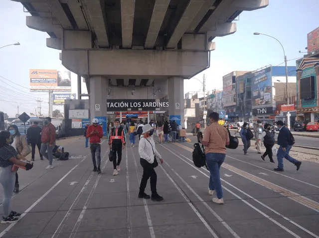 Cencosud SJL y el Metro de Lima