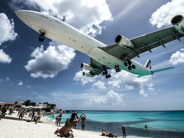  Solo hay dos formas de visitar esta hermosa isla en el Caribe. Foto: St Martin.<br>    