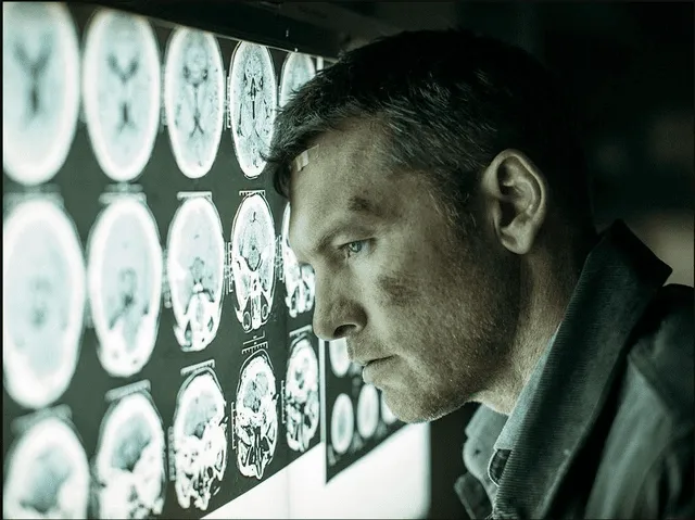 Actor Sam Worthington masterfully plays Ray in 'Fracture'.  Photo: Netflix   