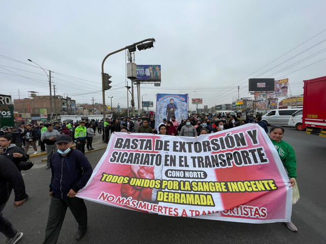 El general Monrroy indicó que resguardarán a los transportistas que han venido sufriendo una ola de extorsiones. Foto: La República   