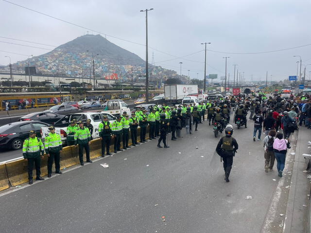 El estado de emergencia se decretó un día después del paro de transportistas. Foto: La República   