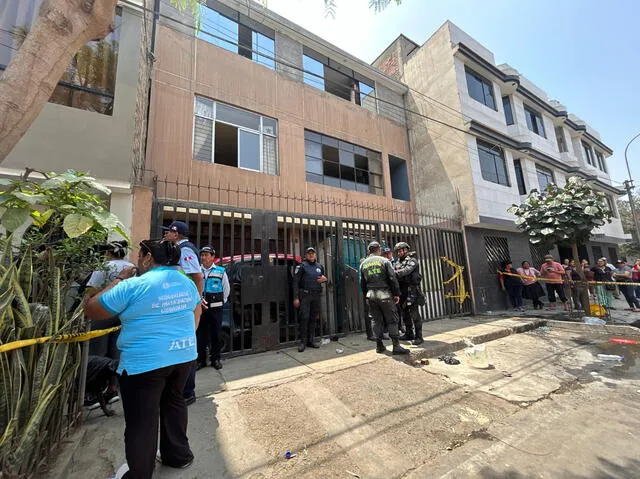  El incendio se produjo al promediar las 10.30 a. m. de este jueves 14 de noviembre. Foto: Dayana Huerta/La República    