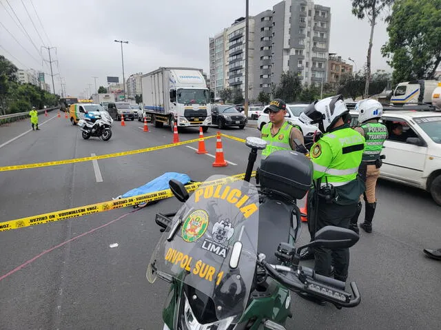 PNP cercó la escena del crimen. Foto: Kevinn García/La República   