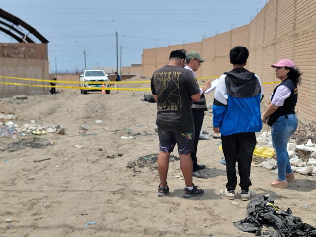 Cuerpo calcinado presentaría las mismas características que un joven desaparecido hace dos días en Ventanilla. Foto: Mirian Torres/La República   