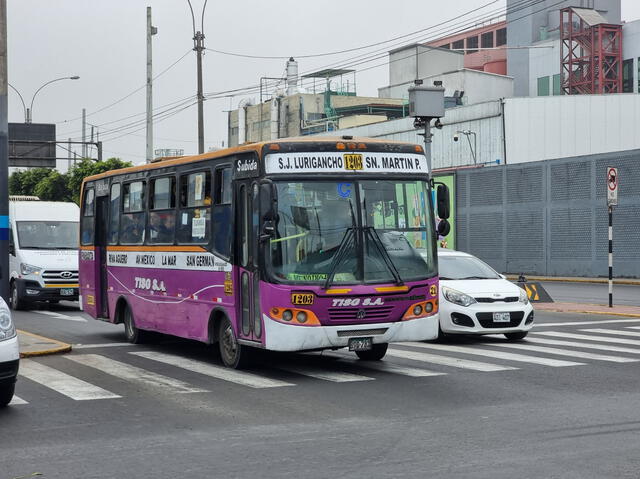 Panorama en el Callao. Presencia de buses en av. Faucett con Argentina. Foto: Silvana Quiñonez   