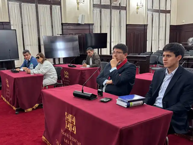 El Juzgado Supremo de Investigación Preparatoria, a cargo del juez supremo Juan Carlos Checkley, realiza audiencia de control de identidad de la fiscal suspendida Elizabeth Peralta. Foto: Poder Judicial/X   