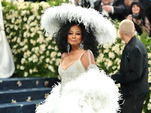 Diana Ross made a stunning return to the MET Gala after 20 years, captivating everyone with her timeless elegance. Photo: AFP Diana Ross made a stunning return to the MET Gala after 20 years, captivating everyone with her timeless elegance. Photo: AFP