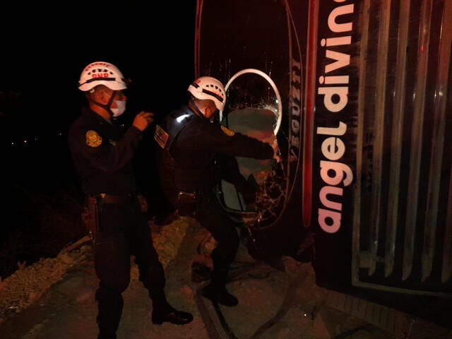 Unidad de Búsqueda y Rescate se encuentra en el lugar de los hechos. Foto: Policía.