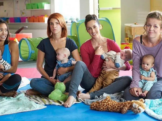 "Workin' moms" sigue la vida de 4 amigas y sus retos personales en su etapa de maternidad. Foto: Marie Claire