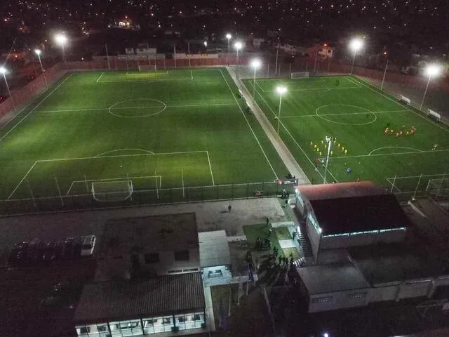 Impresionante toma aérea de los campos deportivos de la Videnita de Chiclayo.