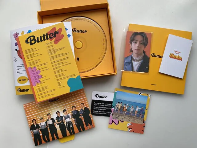 BTS: inclusiones de la versión física de "Butter. Foto: vía Shopee"