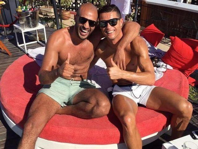 Cristiano Ronaldo subía fotos con su amigo marroquí en las redes sociales.