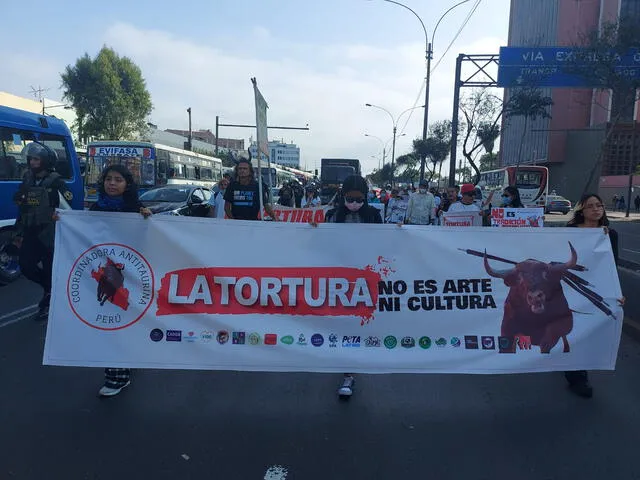 Marcha contra corridas de toros en Plaza de Acho este domingo 30 de octubre  Defensores animales  Beneficencia  Municipalidad de Lima. Foto: Coordinadora Antitaurina Perú/Facebook