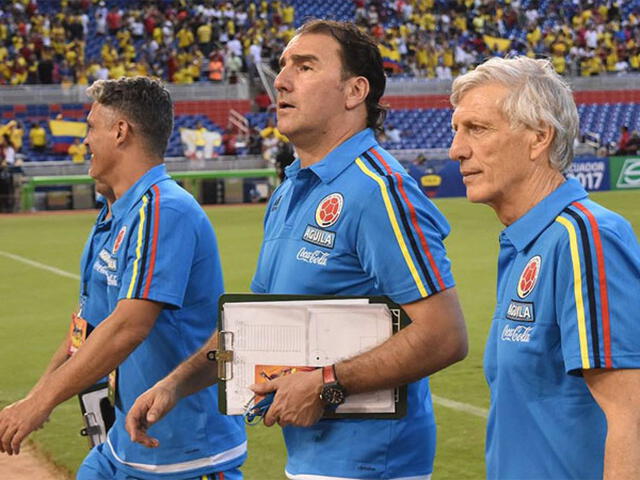 Néstor Lorenzo (al medio) junto a José Pekerman en la Selección de Colombia (Foto: DeporFe.com)