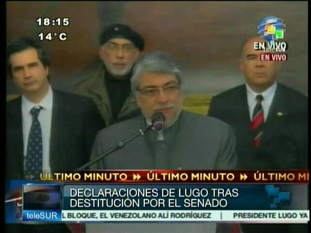 Fernando Lugo brindando declaraciones tras su destitución como presidente de Paraguay. Foto: AFP