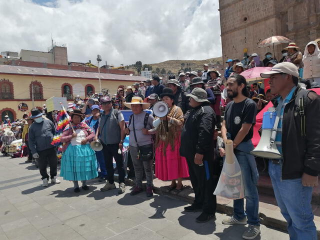 Huelga indefinida acatan las diferentes organizaciones sociales y gremiales de la región de Puno