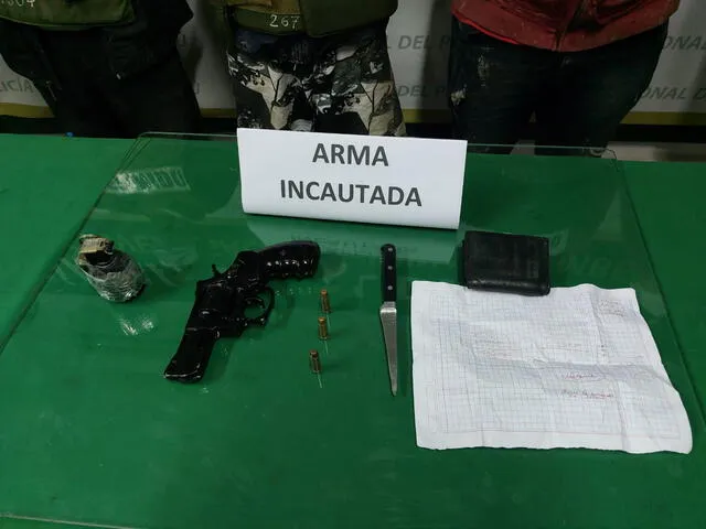 El armamento fue utilizado para amedrentar al dueño del negocio