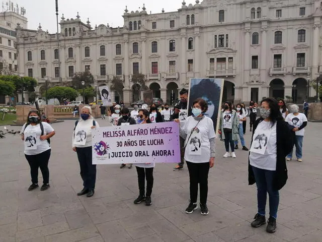 Familiares de Melissa Alfaro y activistas se congregaron en la Plaza San Martín para realizar un plantón y exigir justicia en memoria de Melissa Alfaro. Foto: Facebook Coordinadora Contra la Impunidad