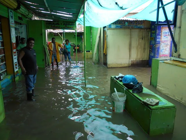 Piura y Tumbes soportaron 10 horas de lluvias intensas con descarga eléctrica