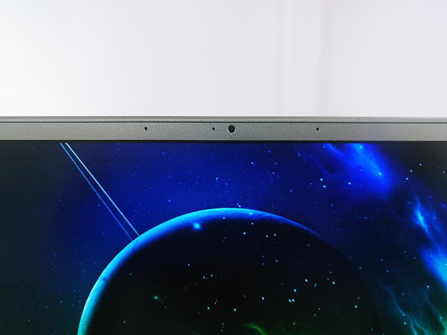 Cámara web de la Predator Triton 300 SE