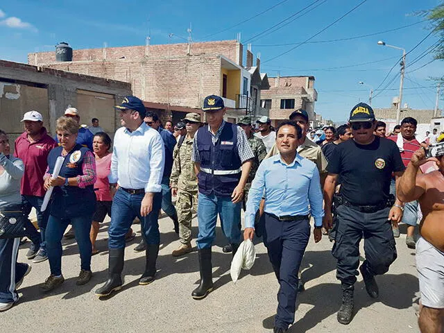 Huaicos en el Perú: Ministros recorren zonas de mayor desastre en Áncash y anuncian apoyo