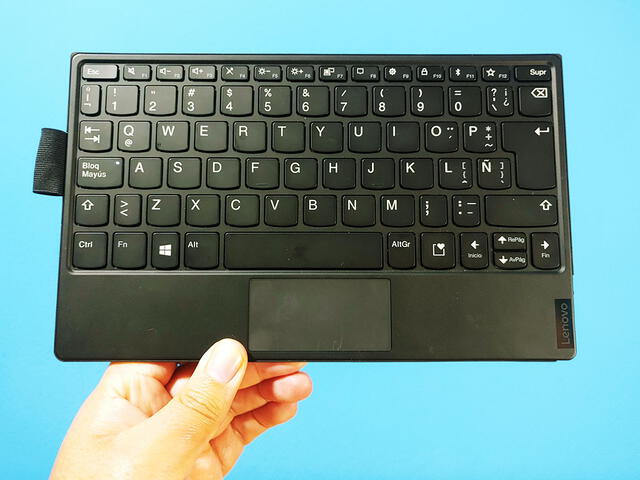 El teclado externo del Lenovo ThinkPad X1 Fold