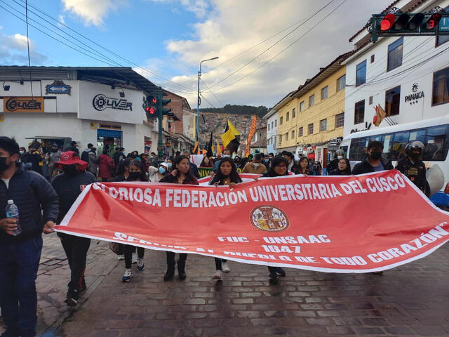Marcha de los estudiantes en contra del retorno de la Asamblea Nacional de Rectores (ANR).