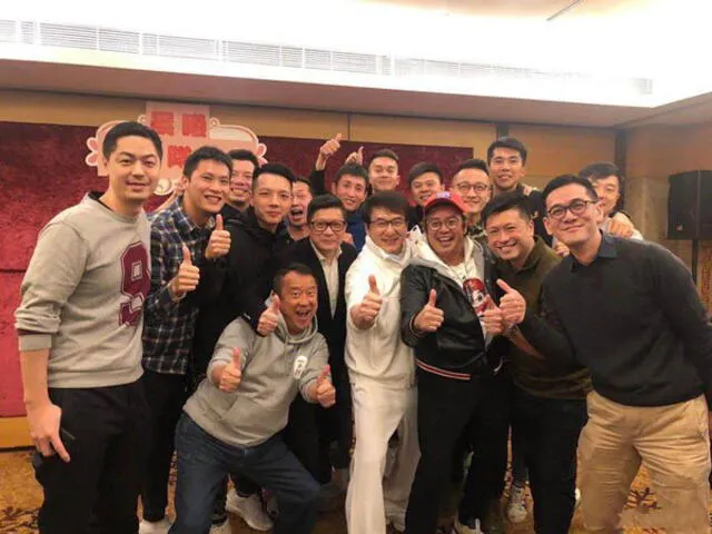 Medios asiáticos informaron de la sospecha de personas infectadas con coronavirus en fiesta a la que asistió Jackie Chan.