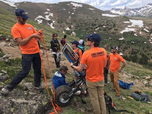 Integrantes de Lake County Search and Rescue en plenas labores. Foto: Facebook/Lake County Search and Rescue