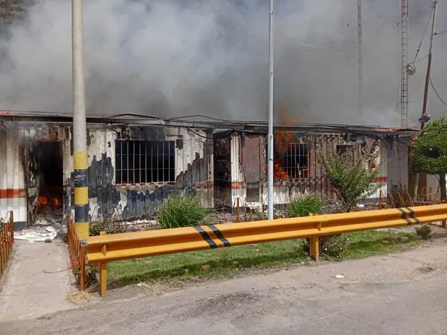 escalada violenta.  Una caseta de peaje fue incendiada en Cusco. Fue una jornada violenta en Ciudad Imperial con ataque a la propiedad privada.