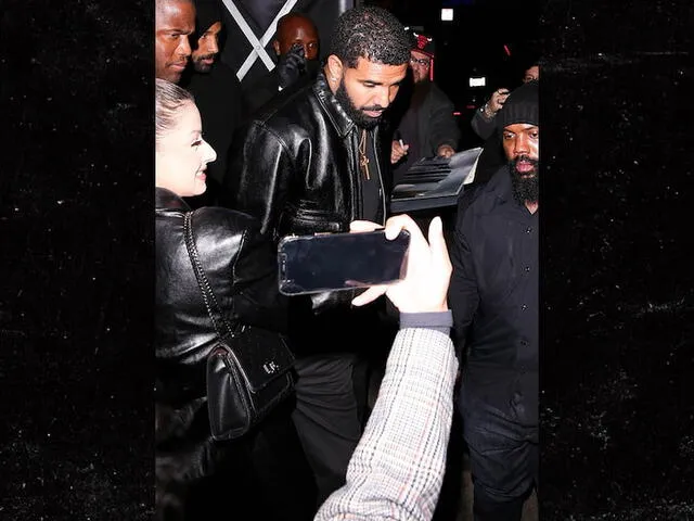Drake fue uno de los invitados que más destacó en la fiesta. Foto: TMZ