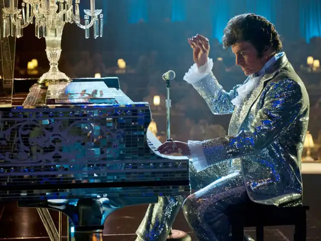 Detrás del candelabro. Foto: HBO Max