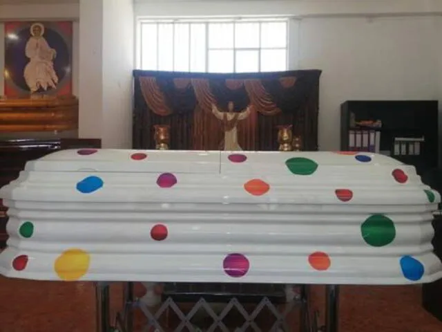 Huancayo: El emotivo cajón multicolor con el que despedirán al payaso ‘Chupetín’, quien murió a causa del coronavirus