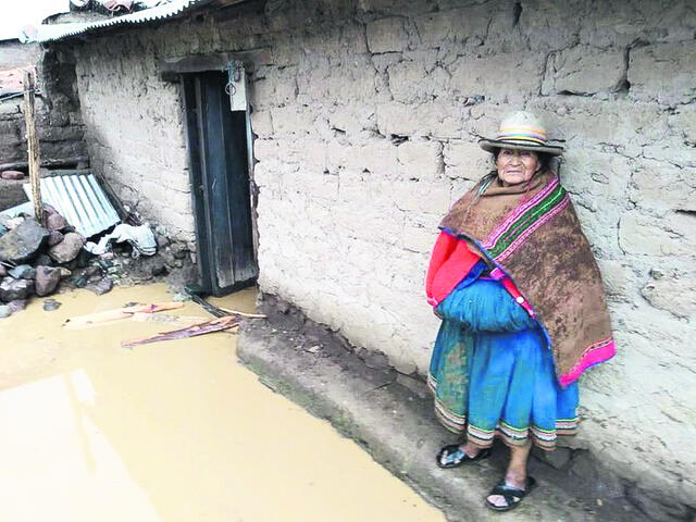 Arequipa: Pampacolca recibe ayuda por estragos de las lluvias