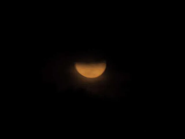Eclipse lunar reportado desde Porlamar, al norte de Venezuela.