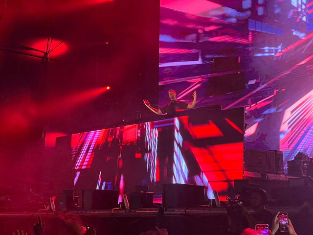  Calvin Harris causó furor en el Estadio San Marcos. Foto: Omar Coca<br>   