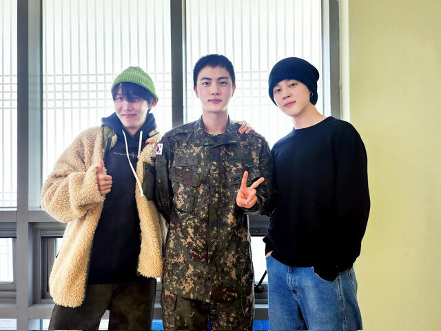  Jin en el Ejército junto con Jimin y J-Hope. Foto: Instagram/jin   
