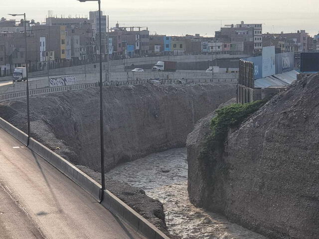  Así luce el sector del Alberto Gallardo que colinda con el río Rímac. Foto: Omar Coca/URPI-LR   