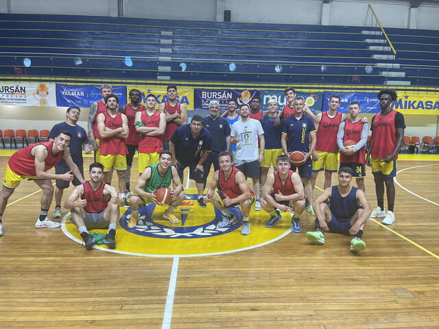 La U. de Concepción buscará su primera victoria en esta competencia. Foto: Basket UdeC/X