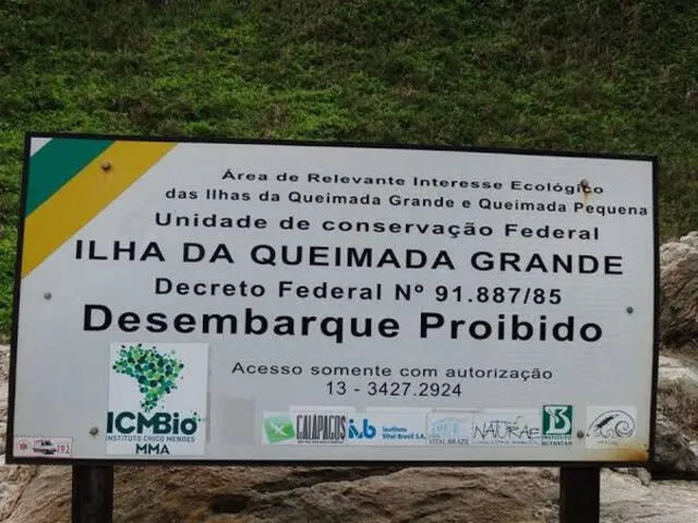  Anuncio en la entrada de la isla de Brasil. Foto: Quora<br>    