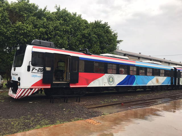 El Tren Binacional Posadas-Encarnación es el único servicio ferroviario internacional de pasajeros entre Argentina y Paraguay. Foto: RCC   