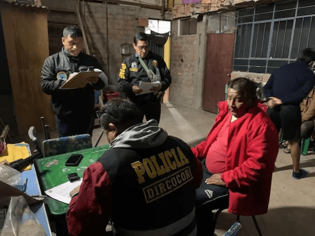 Policías de la Dircocor allanaron más de 38 viviendas en regiones de Moquegua, Arequipa y Tacna. Foto: PNP   