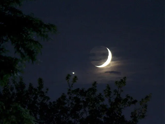  La fase de luna creciente dura aproximadamente una semana. Comienza justo después de la luna nueva y continúa hasta que la luna llega al primer cuarto. Foto: Bill Dunford / NASA   